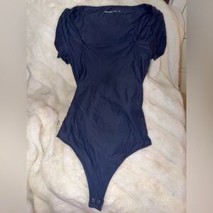 Size Small Tall Abercrombie & Fitch Navy Blue Bodysuit. In perfect condition!